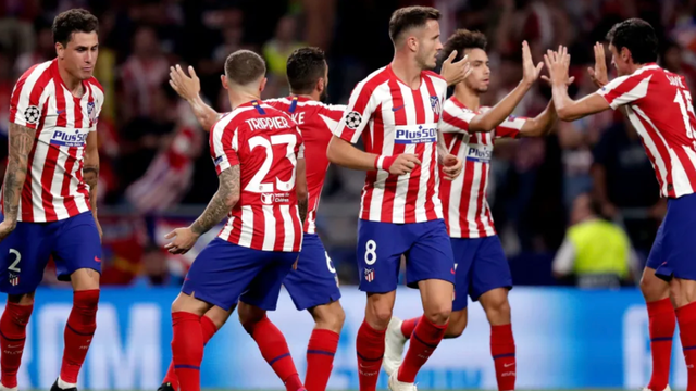 德天空：法兰克福对乌尊要价8000万欧，一些英超俱乐部有意（德天空：法兰克福为乌尊标价8000万欧，英超多队有意）