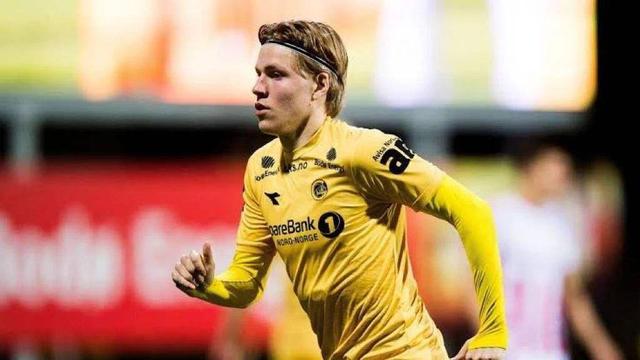 比利亚：传统9号位并没有消失，我非常欣赏阿尔瓦雷斯（比利亚：传统中锋仍未消逝，我非常看好阿尔瓦雷斯）