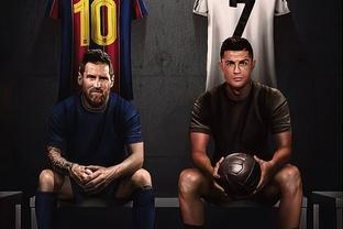 弗兰克：如果范德芬还能做到这样，他就可以直接从我身边走过（弗兰克：若范德芬还能保持这种水准，他大可以从我身边径直走过）