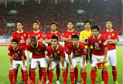 2025／26赛季英超：25分跟切尔西平起平坐！狼队1-4曼联（英超2025／26赛季：曼联4-1狼队，25分追平切尔西）