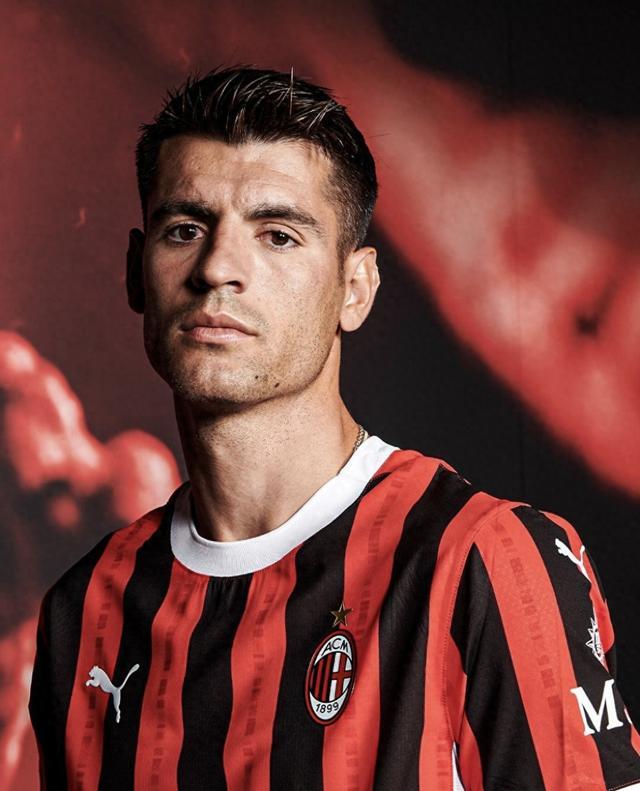 21岁的天空：最佳新人博格巴2014年巴西世界杯个人集锦（21岁正当时：博格巴荣膺最佳新人 2014巴西世界杯个人高光集锦）