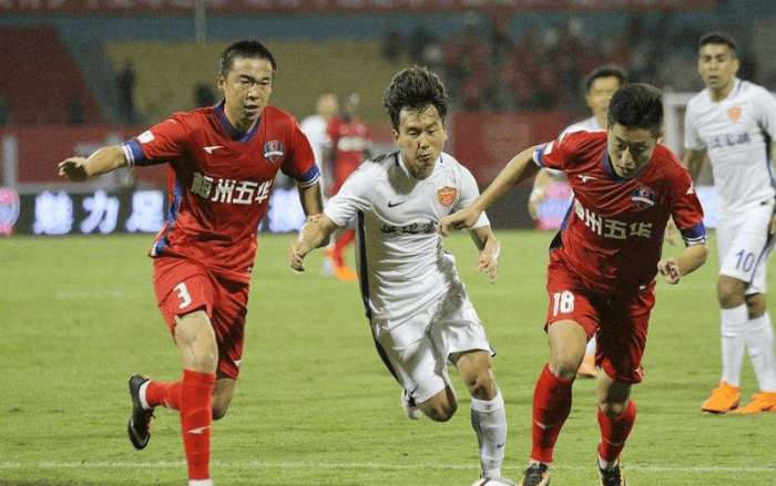 登上《ELLE》杂志，邦马蒂：现在杰出女性也能做年轻人的榜样（邦马蒂登上《ELLE》：当代优秀女性亦可成为青年典范）